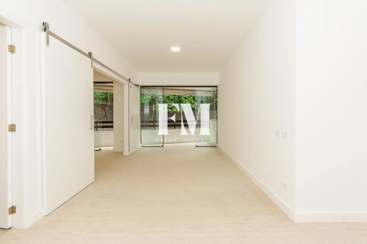 Humaitá | Rua Macedo Sobrinho | 2 Suítes | 97m² com Varanda, Vista Verde e 2 Vagas - foto 3
