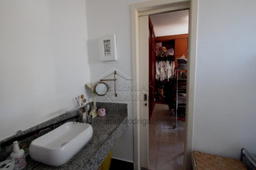 Casa à venda por R$ 2.200.000,00 - Tremembé/SP