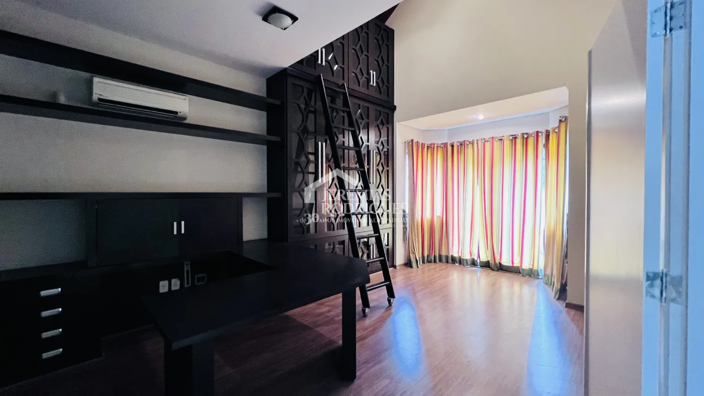 Casa com 8 dormitórios, 900 m² - Condomínio Portal da Serra - Taubaté/SP