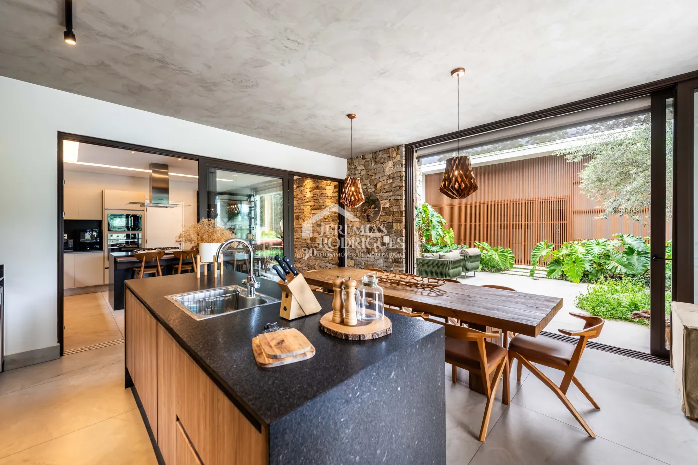 Casa para venda com 4 suítes no Condomínio Fazenda Dona Carolina em Itatiba/SP