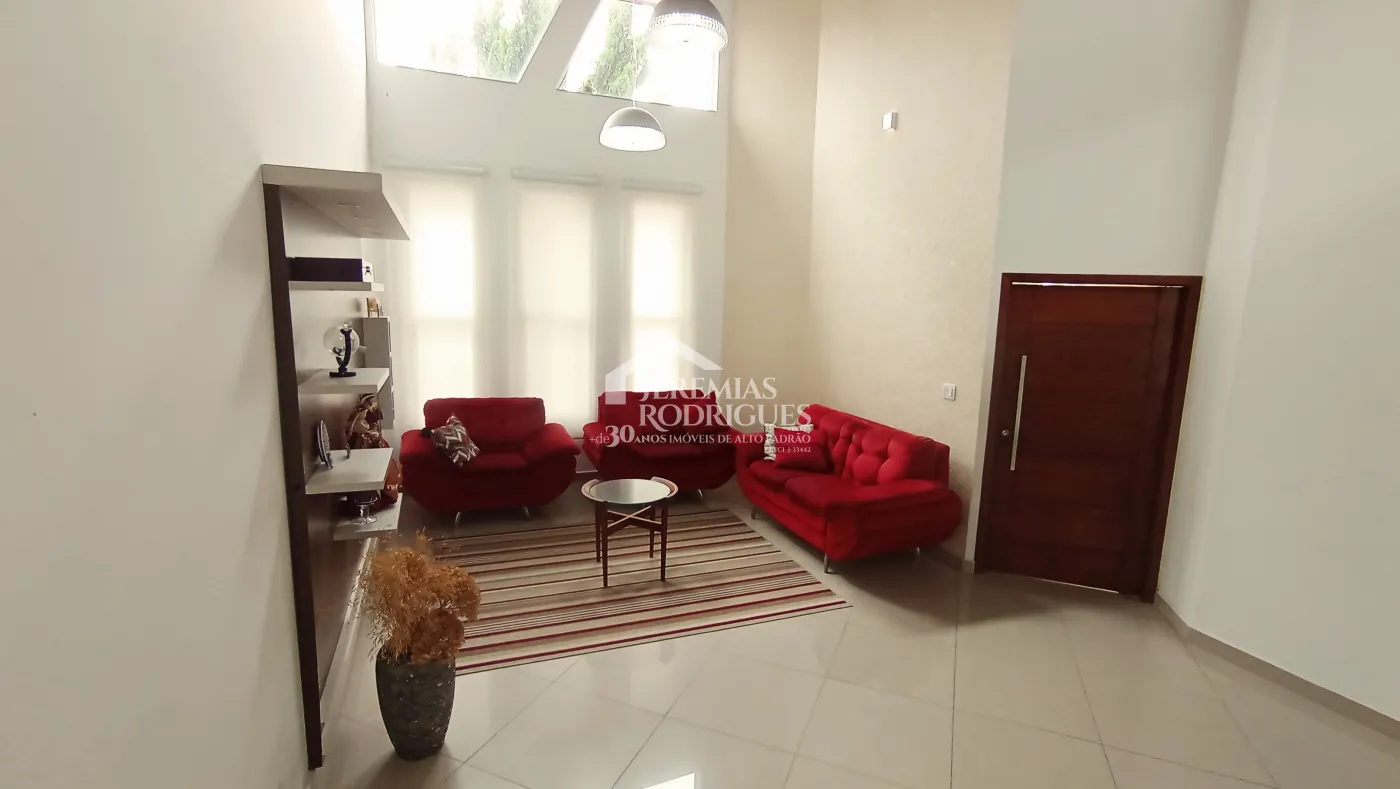 Casa para venda e locação com 4 dormitórios no Condomínio Jatobá em Tremembé/SP.