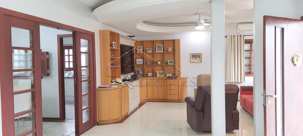 Casa à venda por R$ 2.000.000,00 - Taubaté/SP