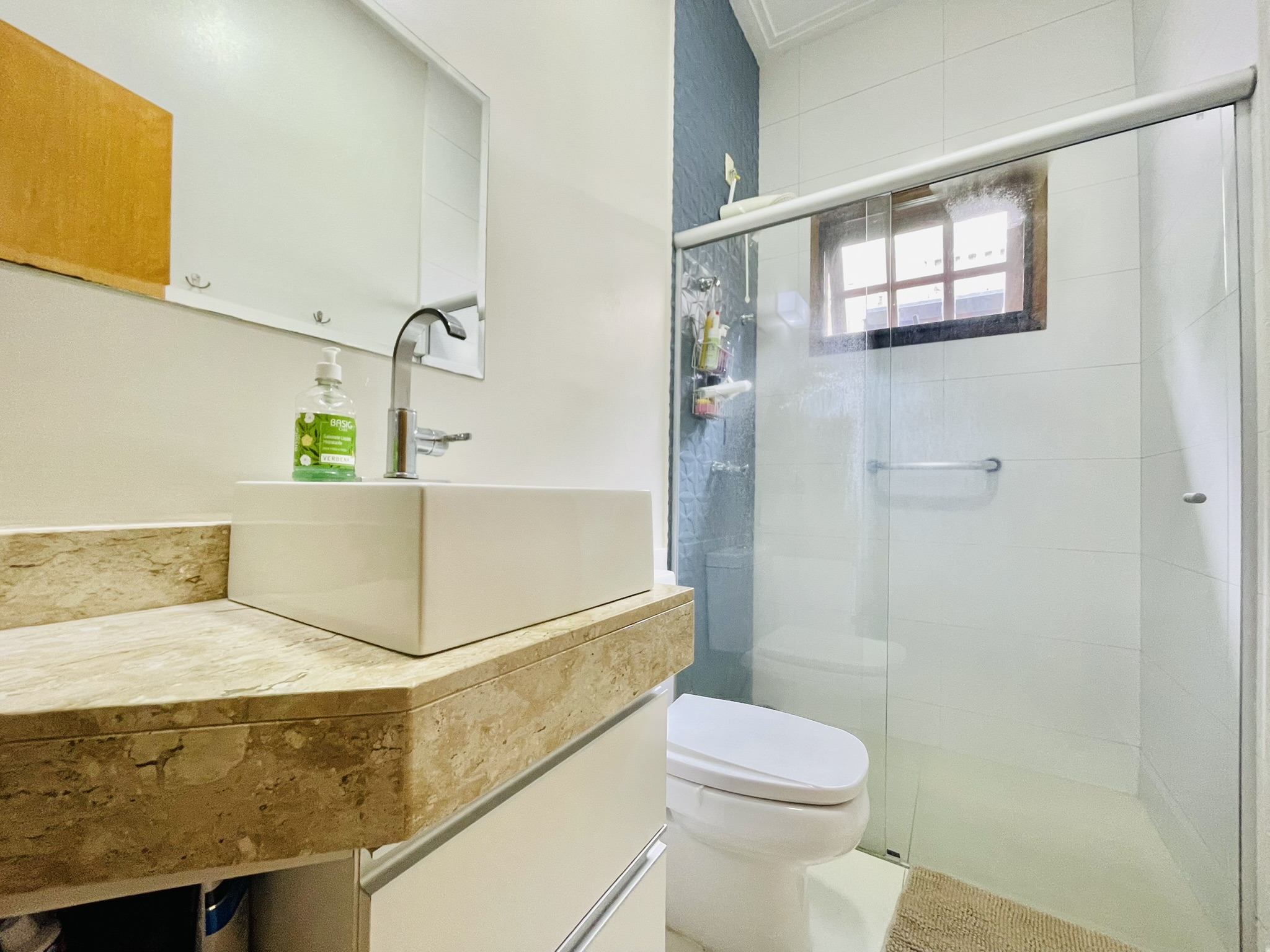 Casa para venda e locação com 4 dormitórios no Condomínio Parque dos Pássaros em Tremembé/SP.  