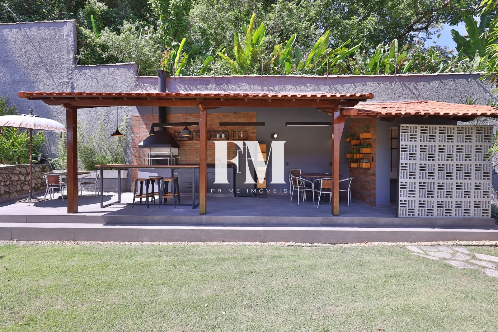 Santa Teresa | 6 Quartos (3 Suítes) | 1.100m² de Terreno com Piscina e Vista para a Natureza - foto 50
