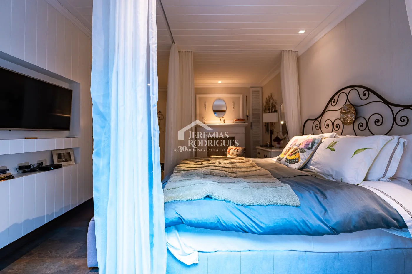 Casa com 7 suítes, 770 m² - Pedra do Fogo - Campos do Jordão/SP.