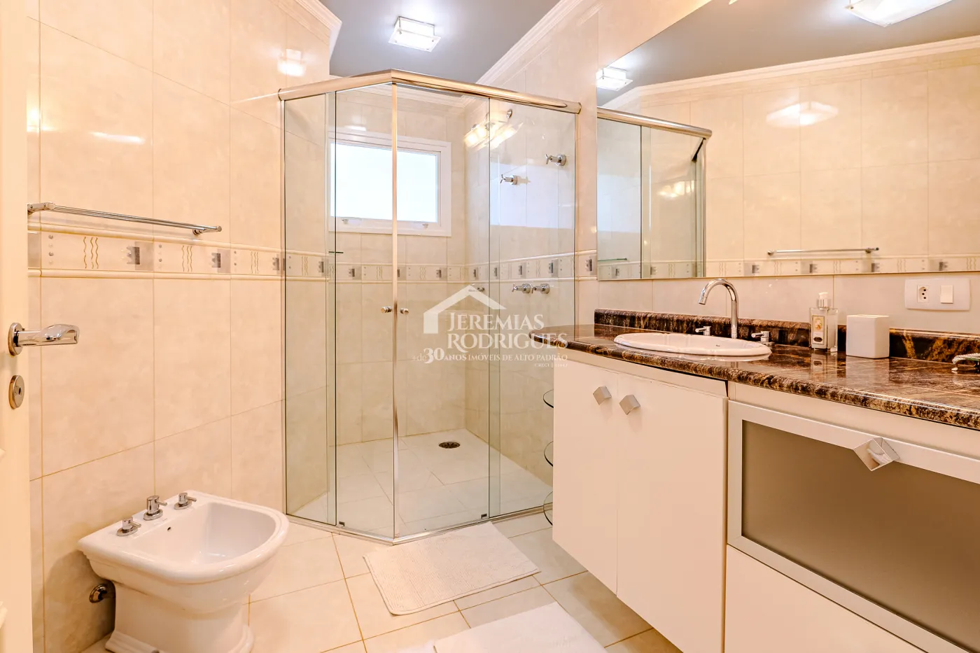 Casa à venda no Parque Pedra do Baú em Campos do Jordão/SP.