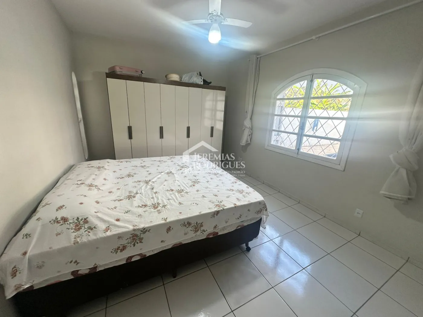 Casa para venda e locação com 3 dormitórios no bairro Jardim Residencial Doutor Lessa em Pindamonhangaba/SP