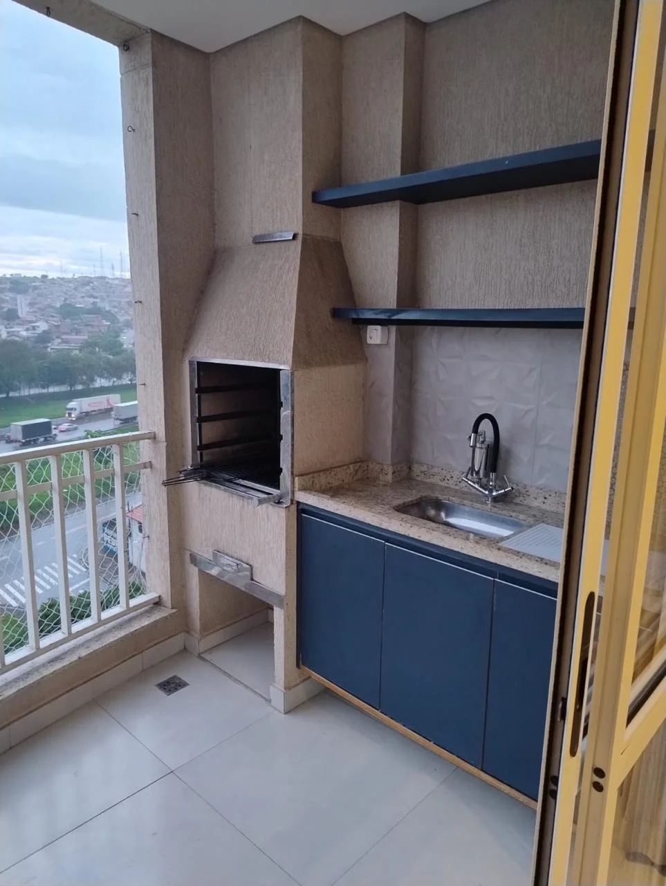Apartamento com 2 dormitórios, 74 m²  para locação no Condomínio Litani em Taubaté/SP.