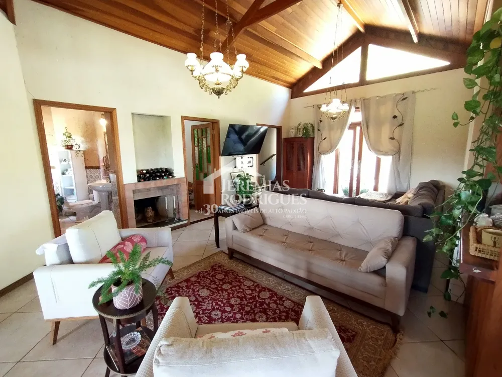 Casa com 4 dormitórios, 277 m² - Santo Antônio do Pinhal/SP