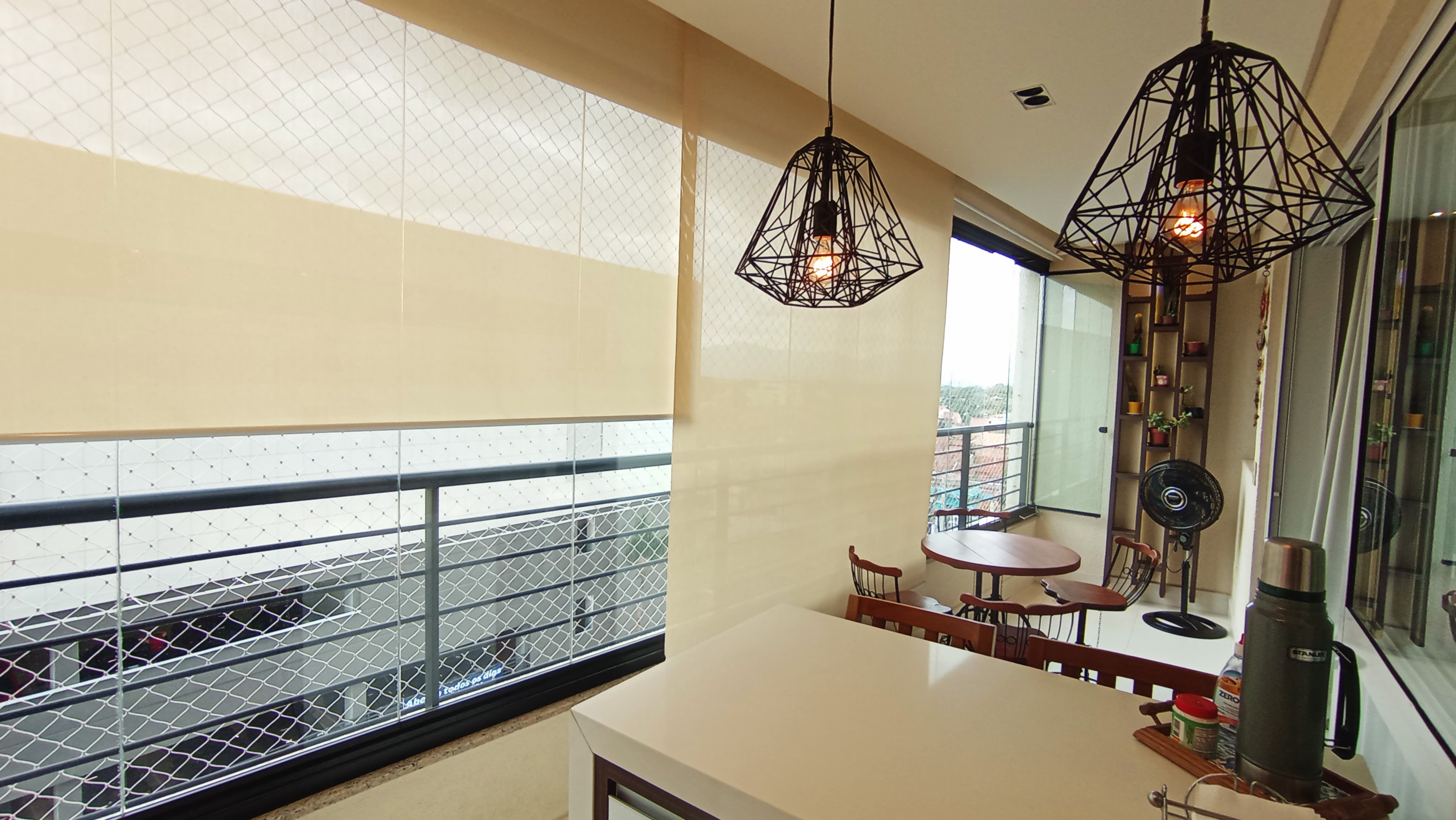 Apartamento à venda com 3 suítes no Condomínio Renaissance em Taubaté/SP.