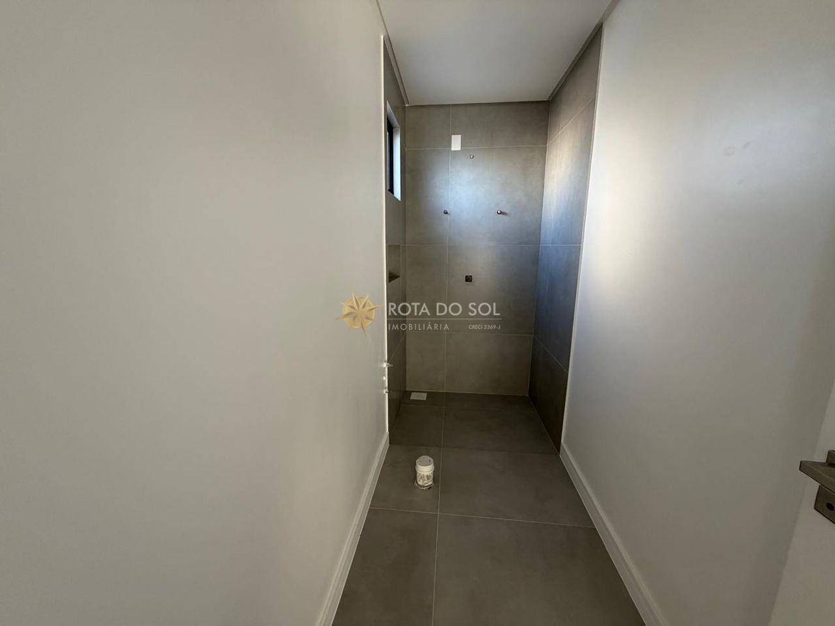 Diamond Tower Apartamento Quadra Mar 4 Suítes Meia Praia Itapema SC