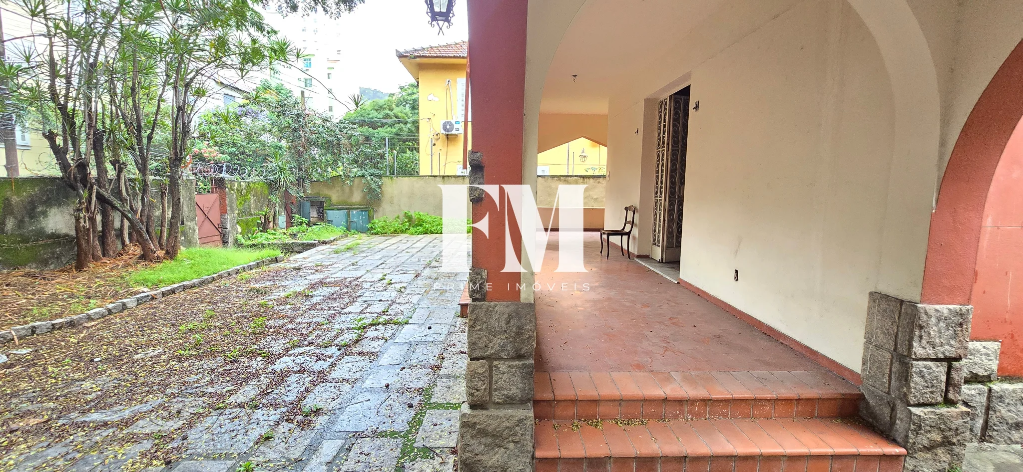 Residência Exclusiva em Centro de Terreno em Laranjeiras - foto 12
