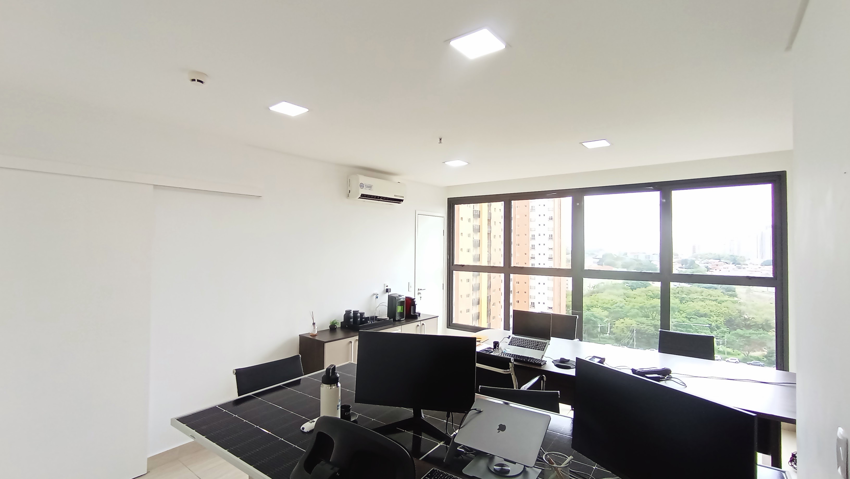 Sala comercial para venda com 38 m² no Edifício The One Office Tower em Taubaté/SP.