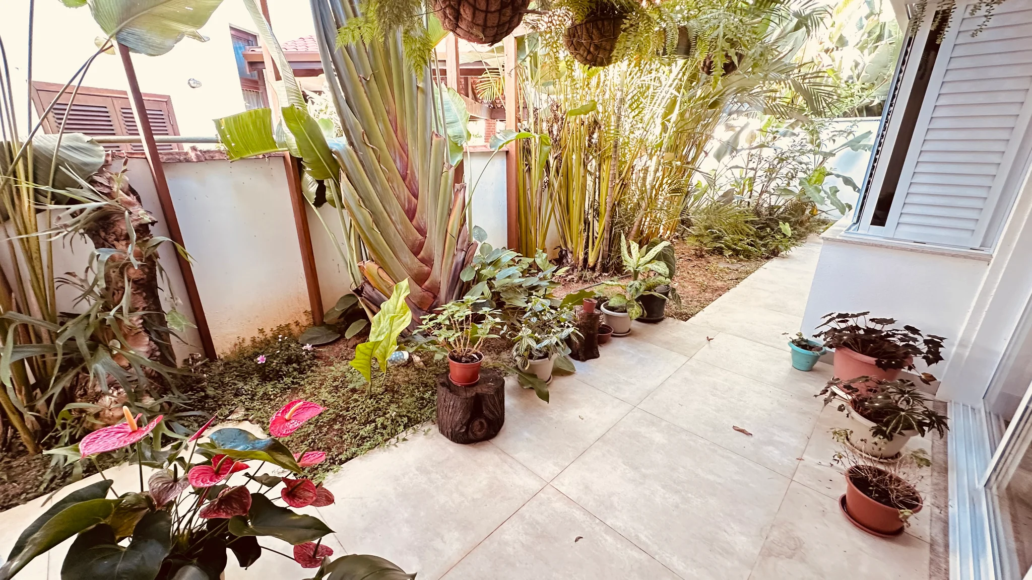 Casa à venda com 3 suítes no Condomínio Village Paineiras em Pindamonhangaba/SP.