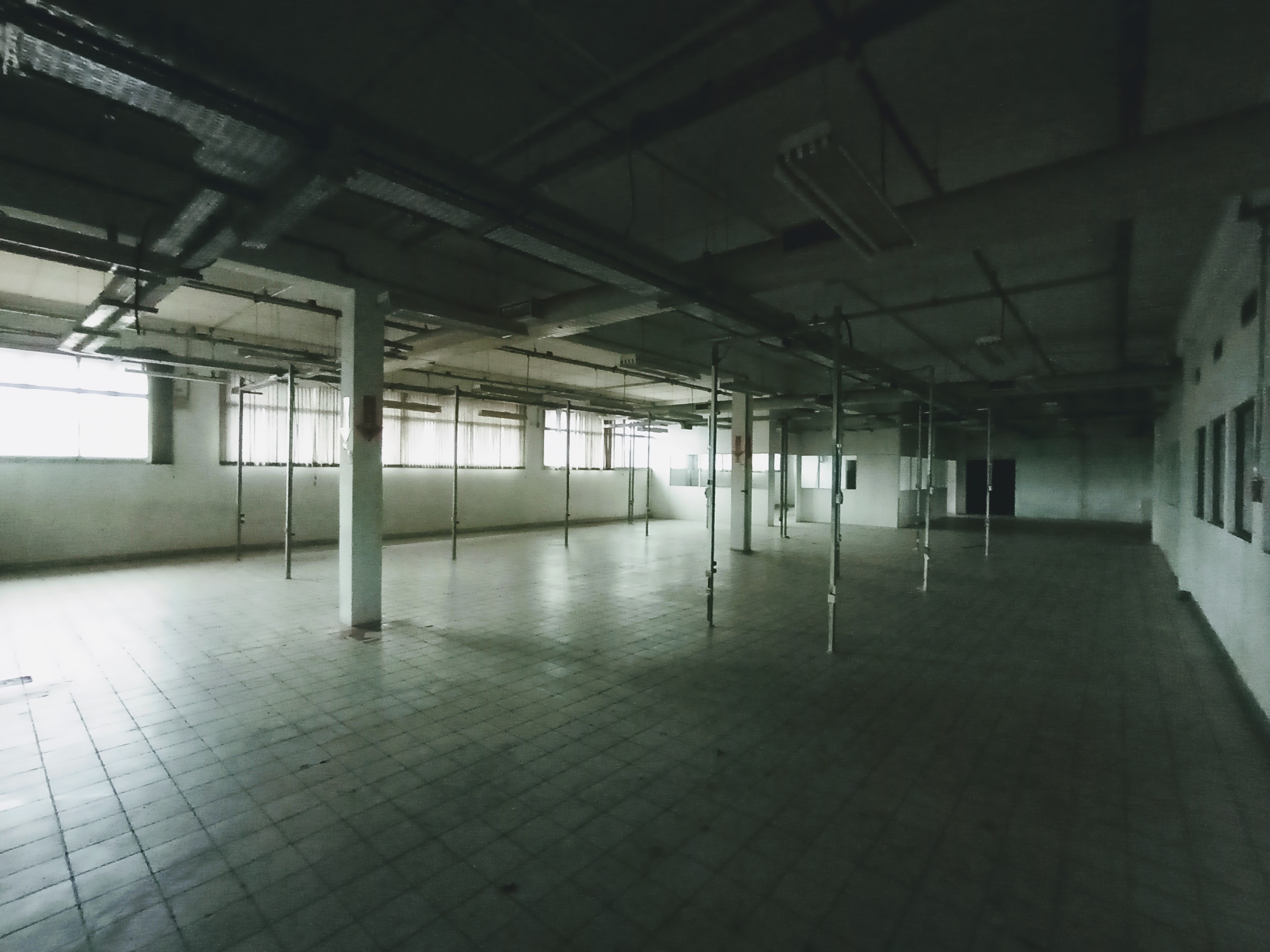 Prédio para venda e locação, 6.000 m² no bairro Jardim Independência em Taubaté/SP.