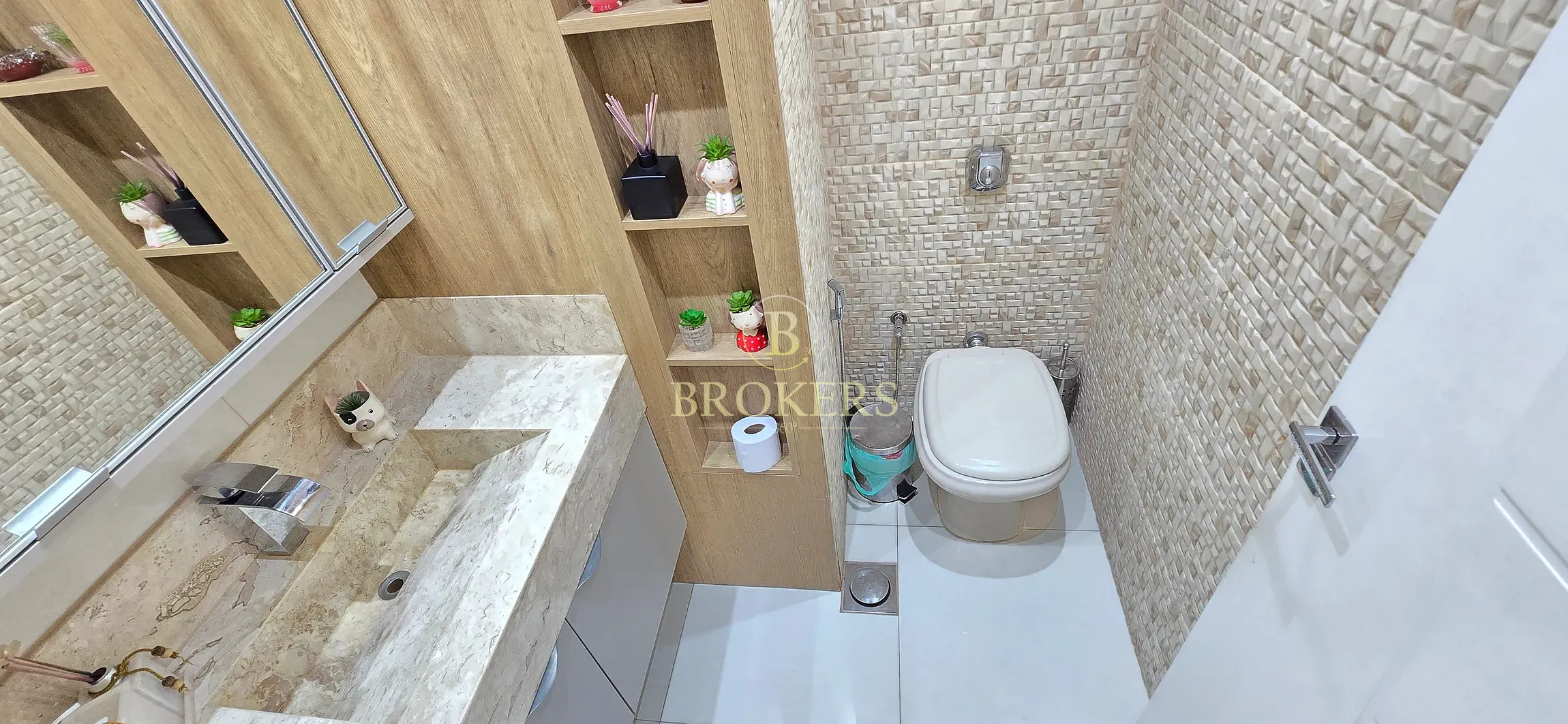 Apartamento espetacular, todo  modernizado à venda na Rua Figueiredo Magalhães, Copacabana, Rio de — foto 13