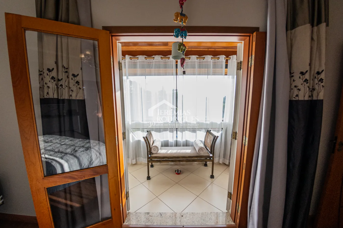 Casa à venda no Condomínio Colonial Village I em Pindamonhangaba/SP