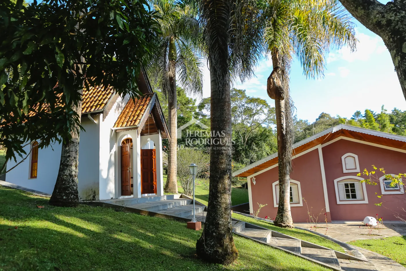 Chácara à venda no bairro do Sapucaí, em Sapucaí-Mirim/MG.
