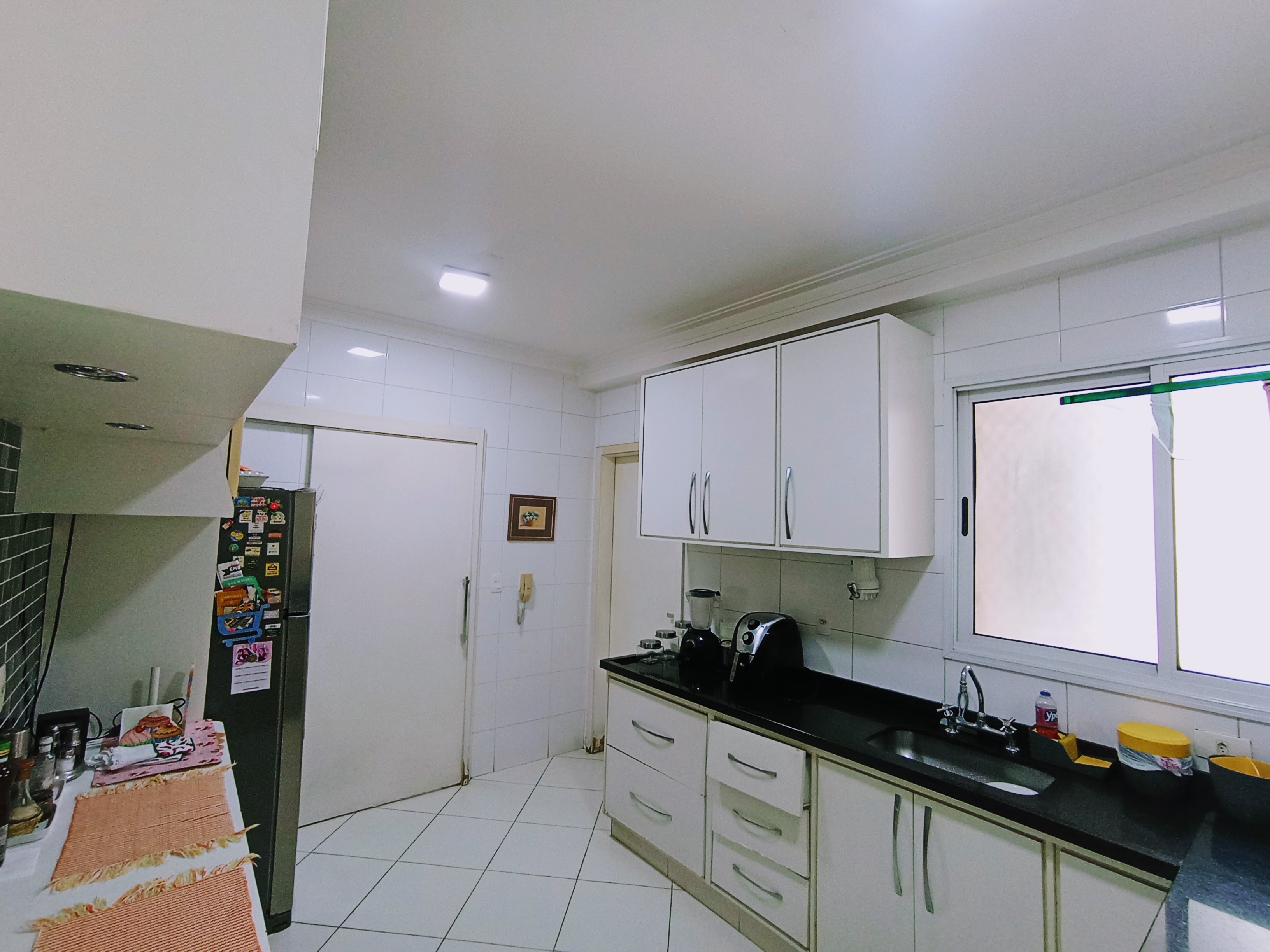 Apartamento à venda com 3 dormitórios, 150 m² no Edifício Jardim das Figueiras em Taubaté/SP