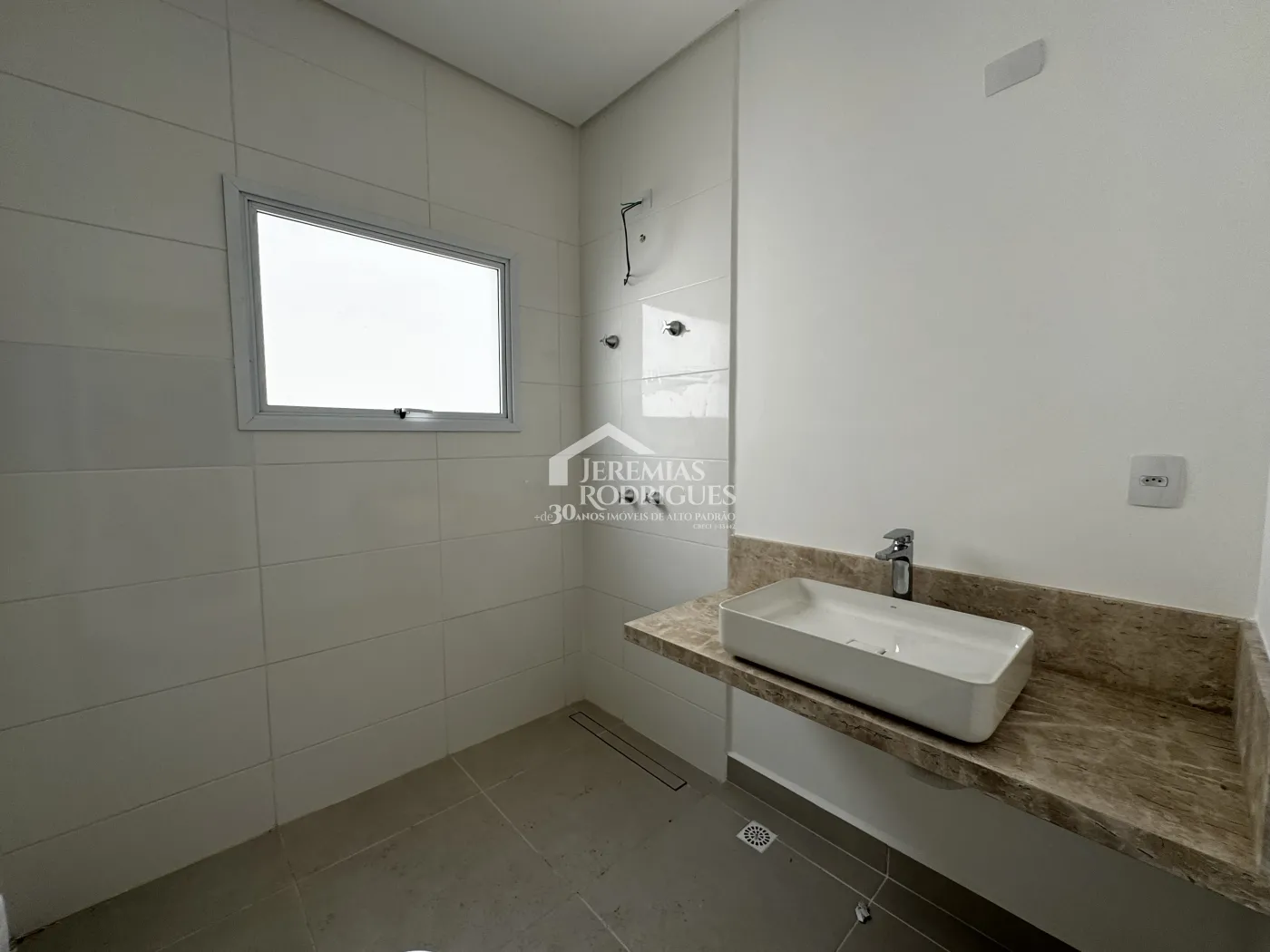 Casa com 3 dormitórios, 117 m² - Condomínio Vita Village Residence - Pindamonhangaba/SP.