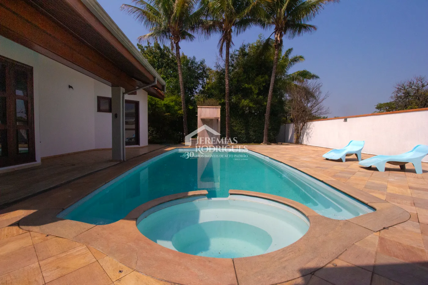 Casa com 4 suítes, 576 m² - Condomínio Village Paineiras - Pindamonhangaba/SP