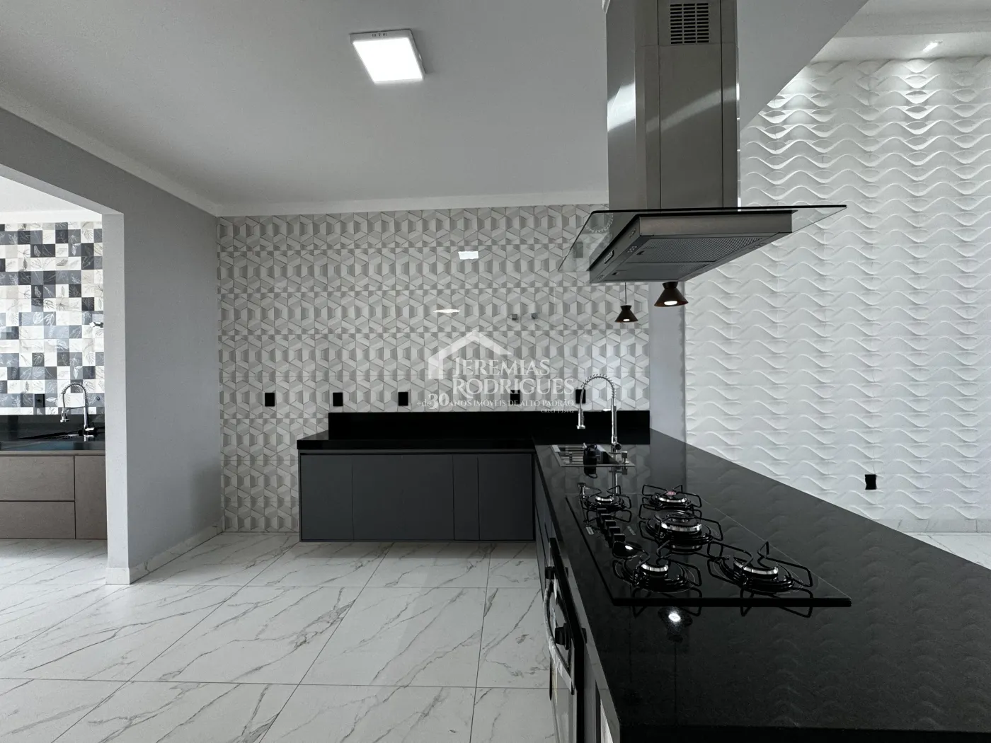 Casa com 3 dormitórios, 167 m² - Condomínio Pérola do Vale - Tremembé/SP.