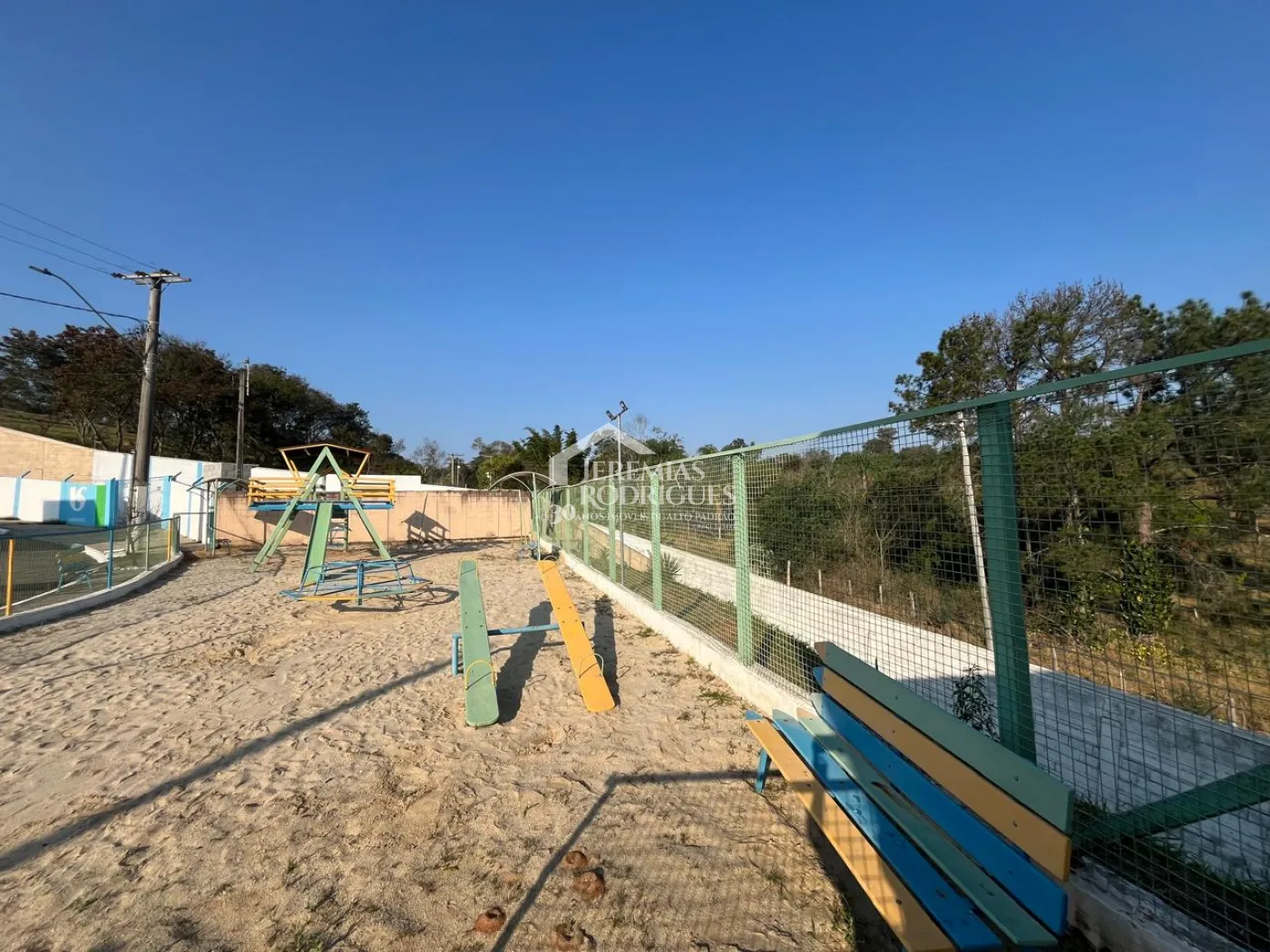 Casa com 3 dormitórios, 300 m² - Residencial Santa Helena - Caçapava/SP