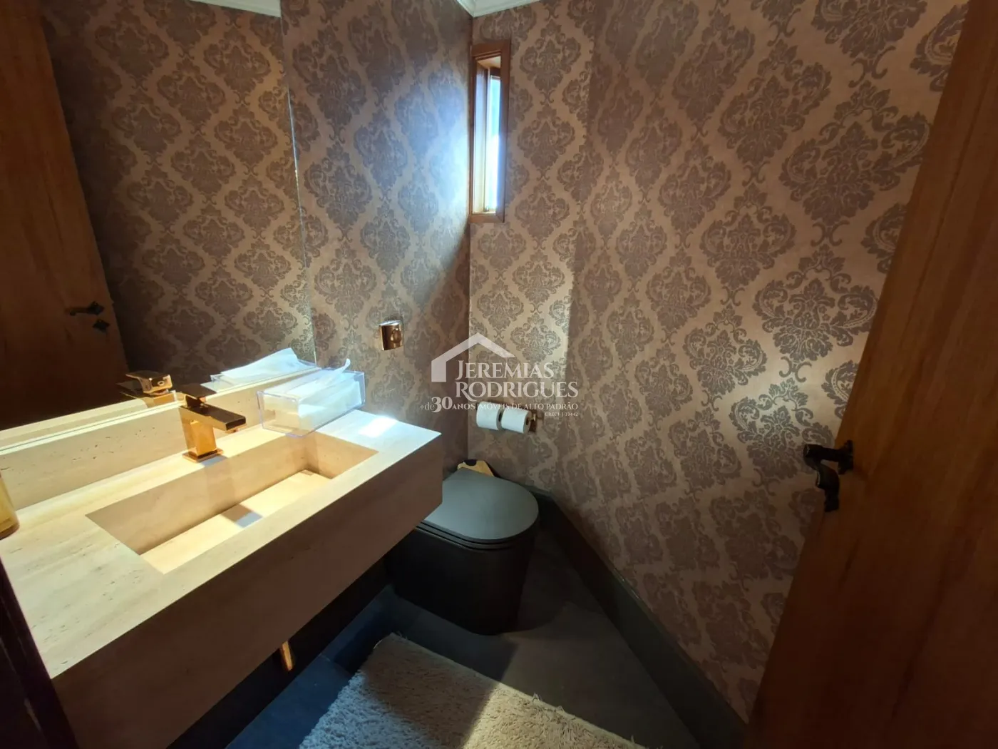 Apartamento à venda com 4 suítes, 171 m² no Edifício Cottage em Campos do Jordão/SP