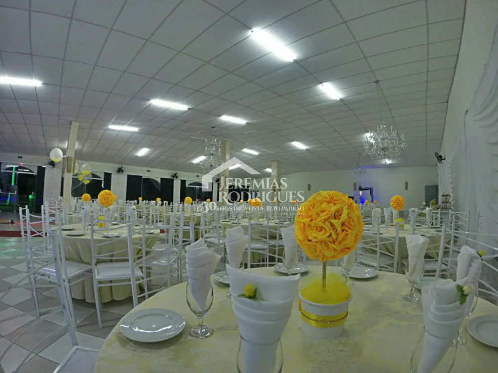 Salão de festas com 786 m² - Chácara São Félix - Taubaté/SP