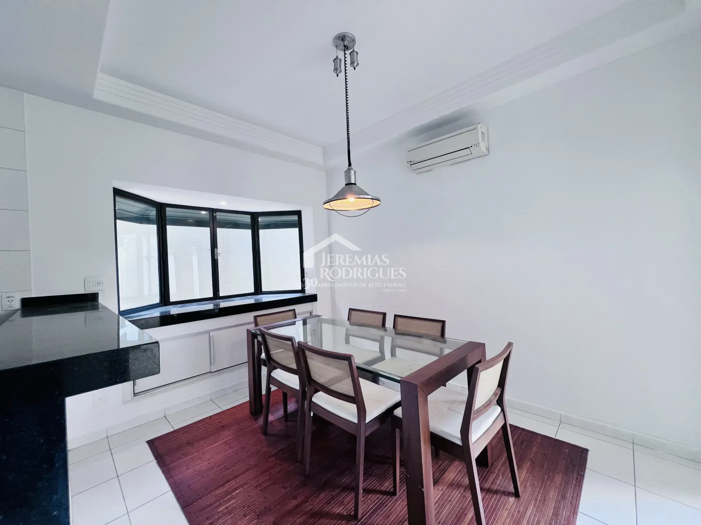 Casa com 8 dormitórios, 900 m² - Condomínio Portal da Serra - Taubaté/SP