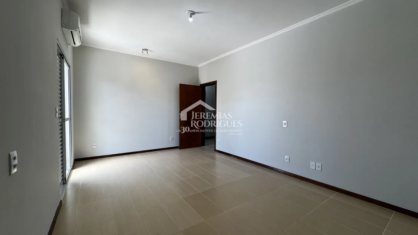 Casa para venda com 4 suítes no Condomínio Real Ville em Pindamonhangaba/SP