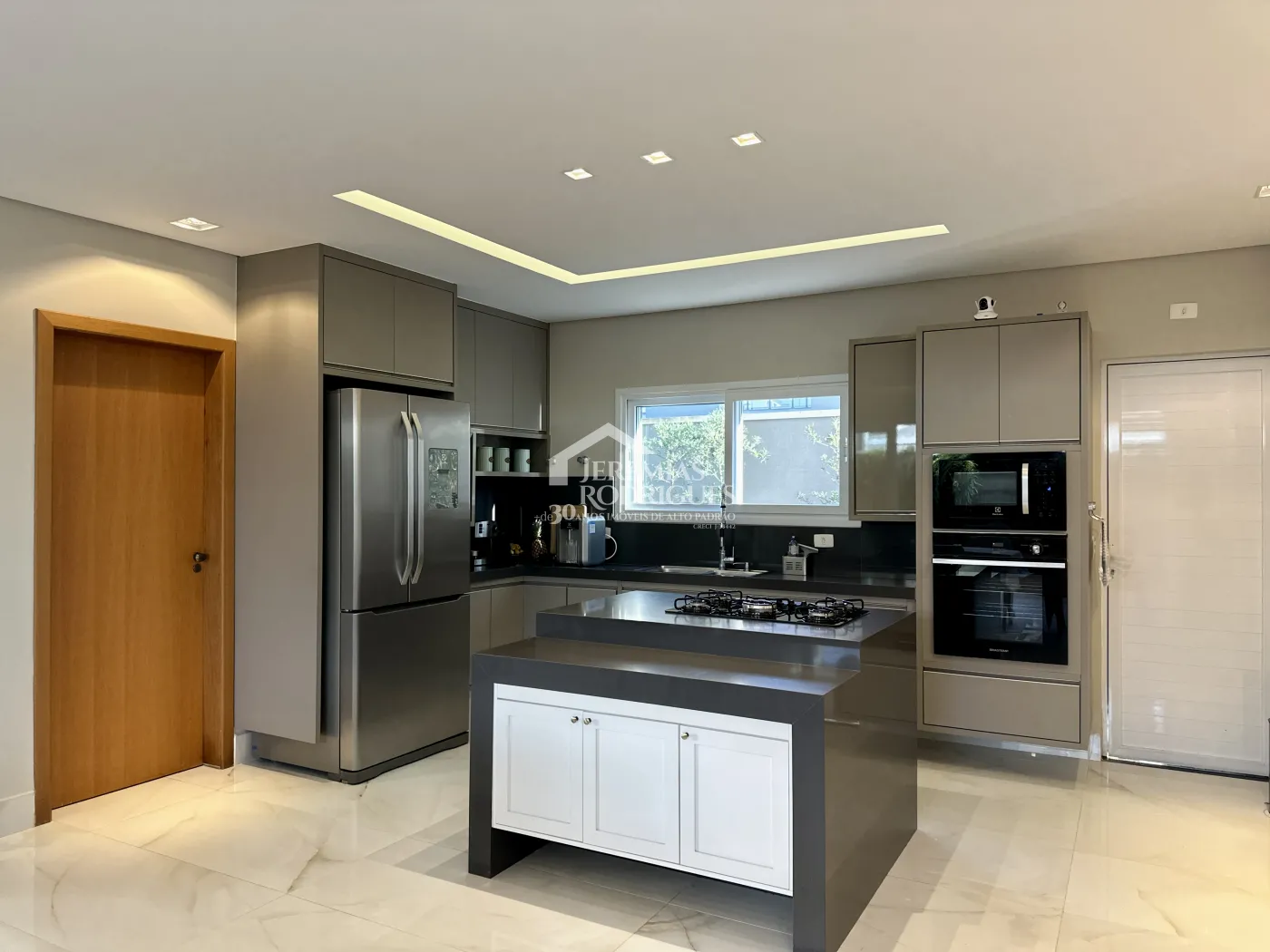 Casa com 3 suítes, 329 m² - Condomínio Ouro Ville - Taubaté/SP.