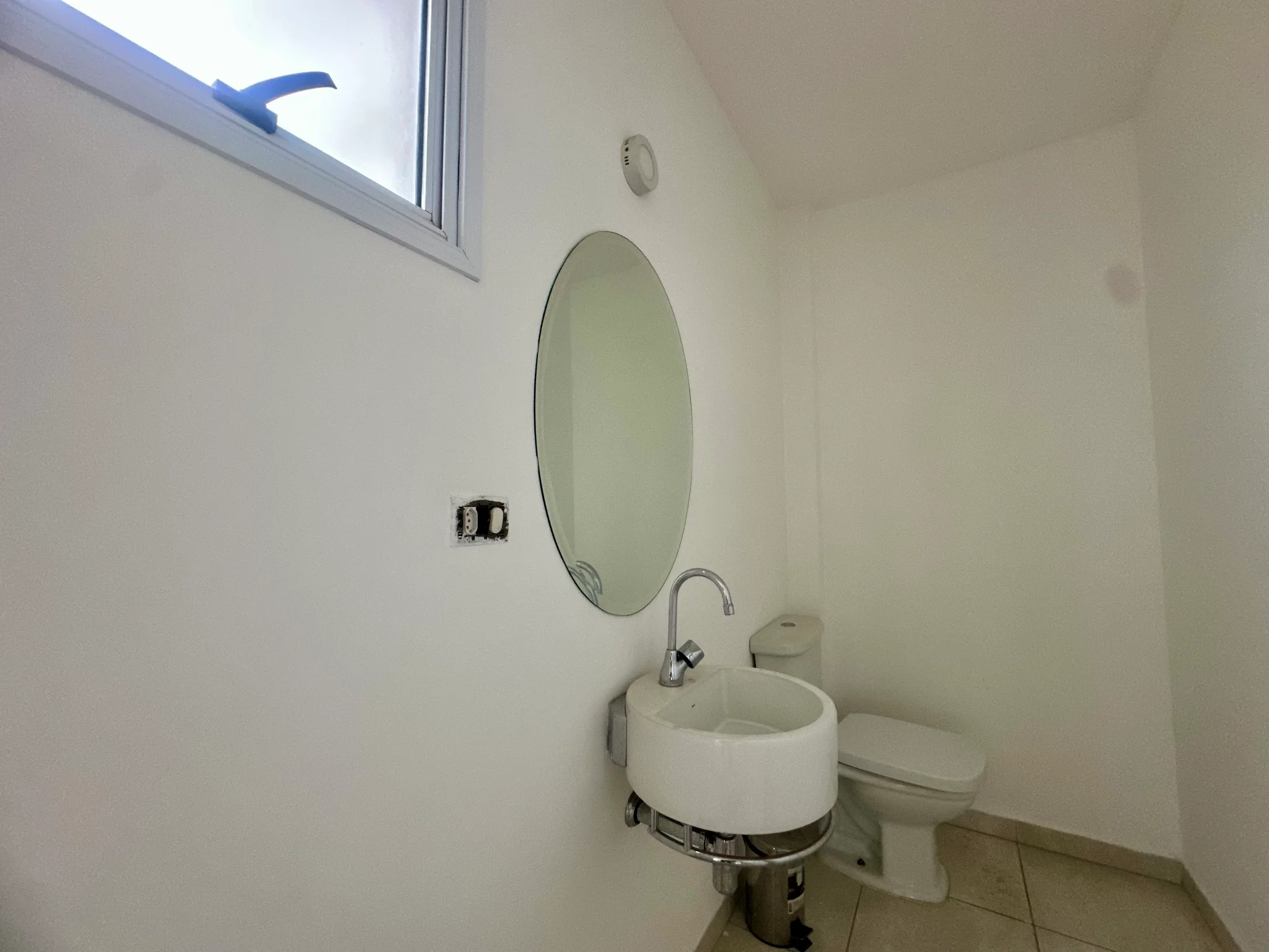 Cobertura duplex para locação no Edifício Placere em Taubaté/SP.