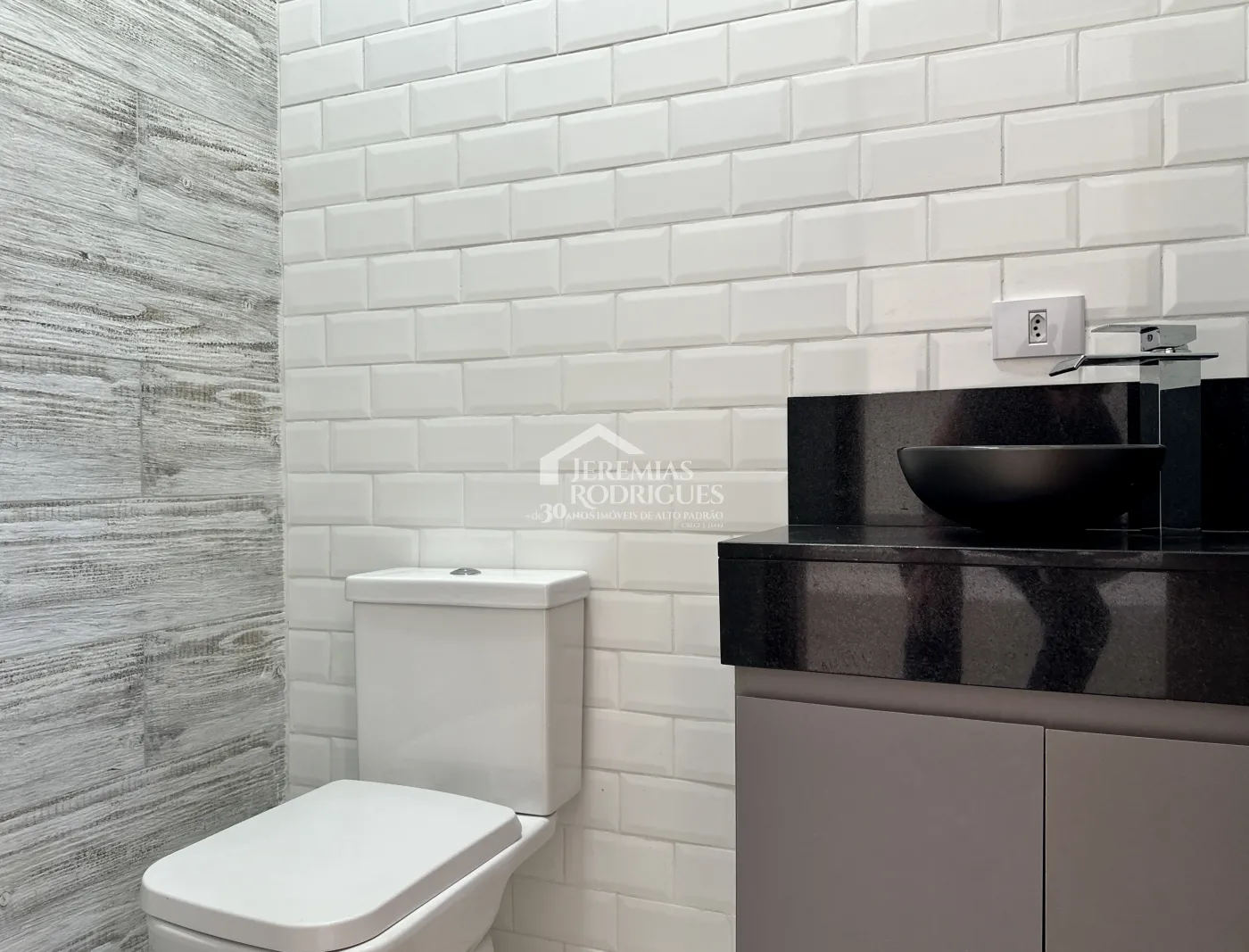 Casa para locação com 3 dormitórios no Condomínio Parque das Araucárias em Tremembé/SP