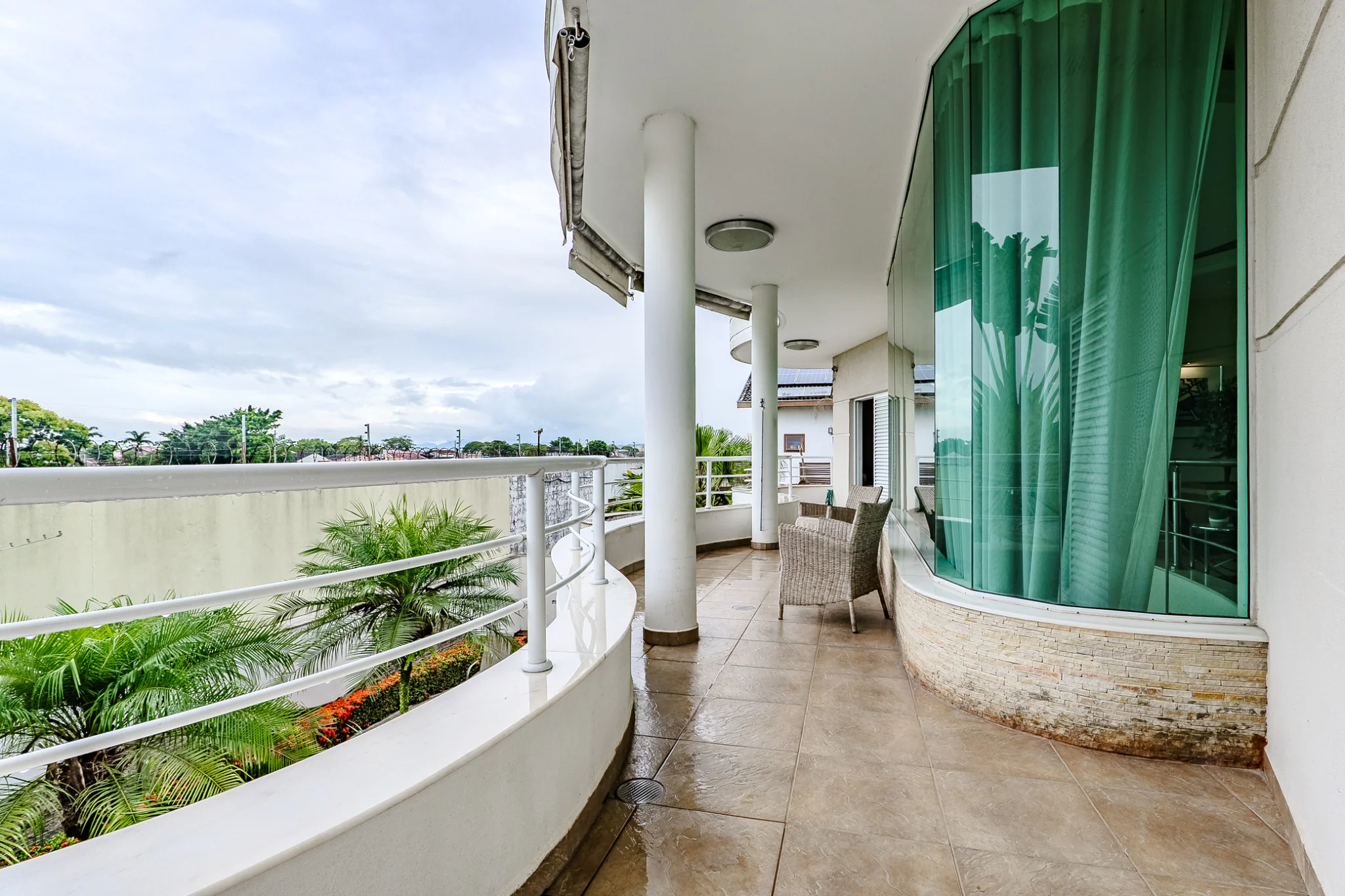 Casa à venda com 3 dormitórios no Campos do Conde III em Tremembé/SP. 