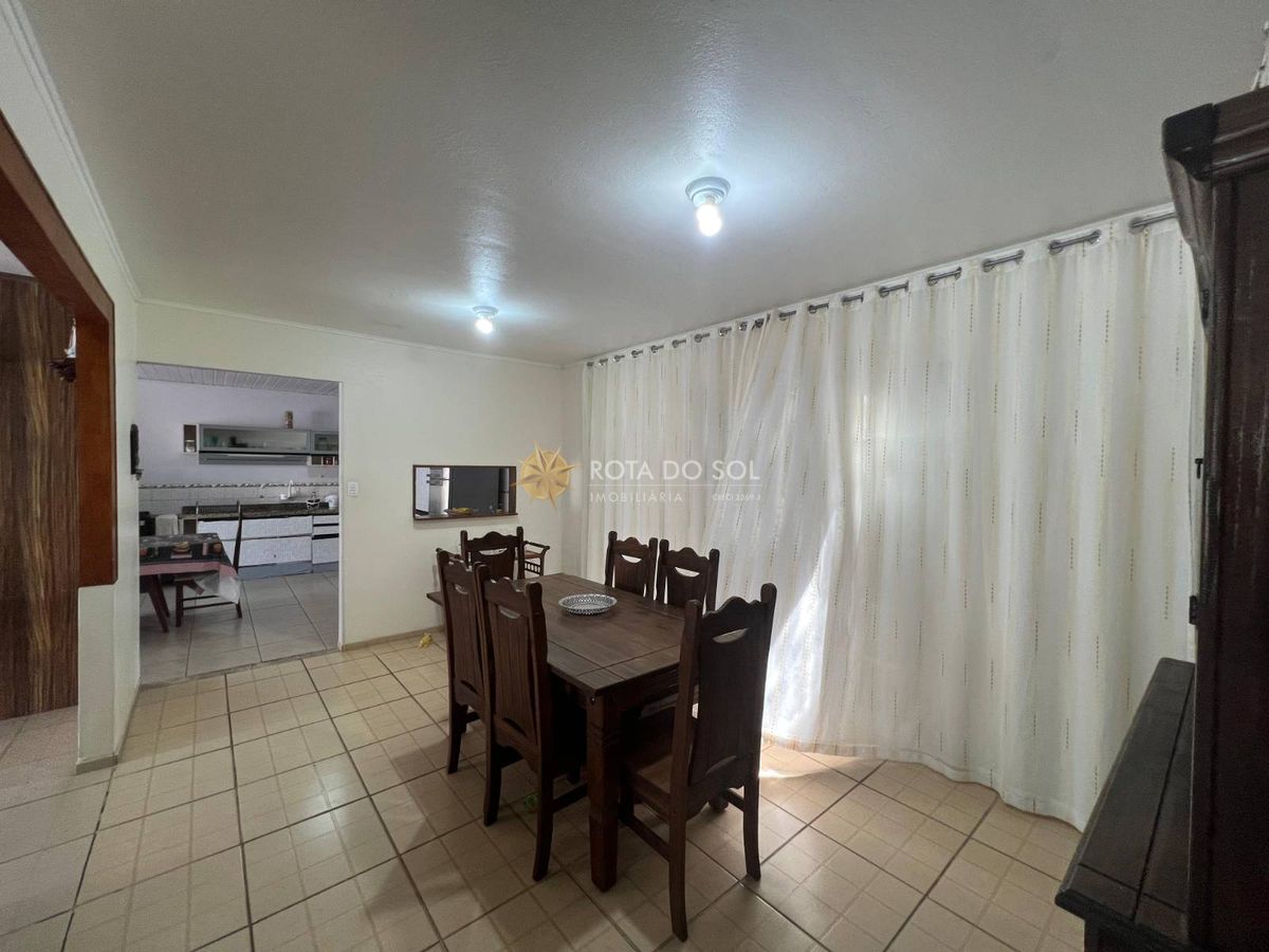 Casa à Venda 3 Quartos e 2 Vagas em Perequê Porto Belo SC — foto 6