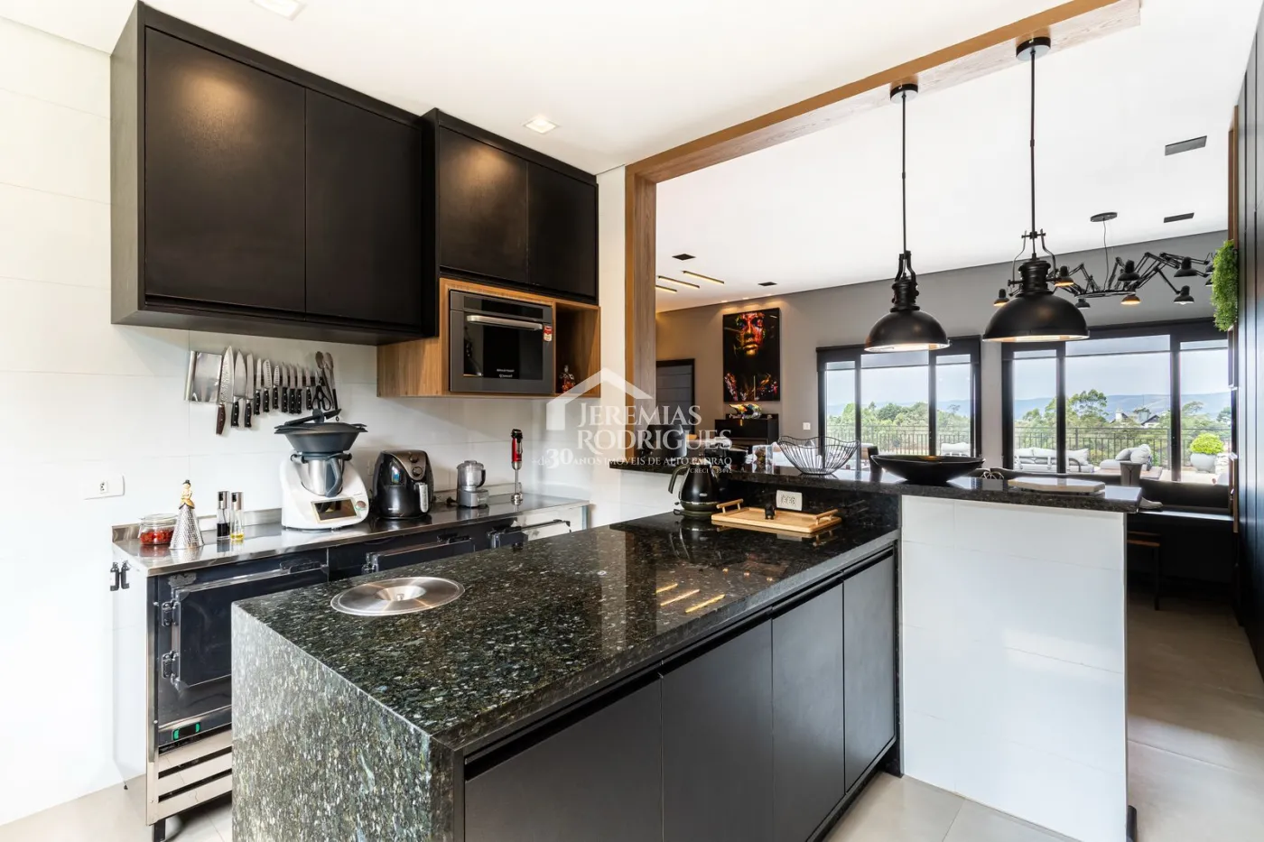 Casa para venda com 5 dormitórios no Residencial Estrelas da Mantiqueira em Campos do Jordão/SP