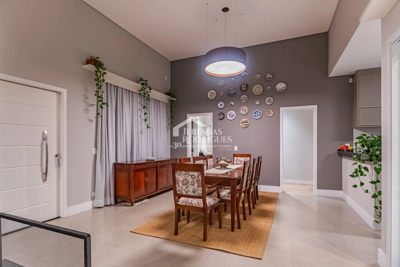 Casa com 4 dormitórios à venda, 330 m² - Parque da Mantiqueira - Santo Antônio do Pinhal/SP