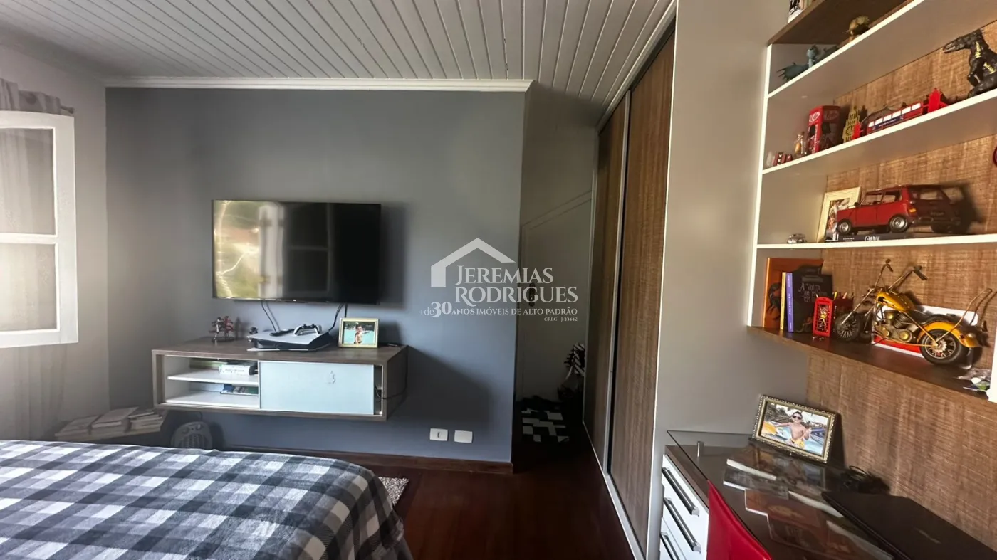 Casa para venda com 3 suítes no bairro Vila Ondina em Campos do Jordão/SP