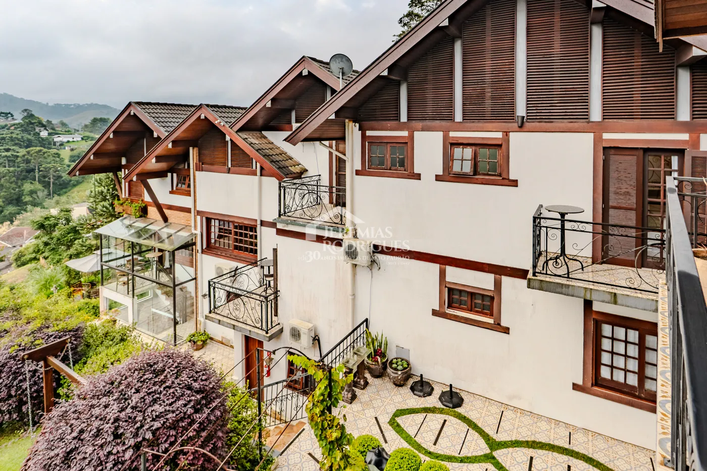 Pousada à venda com Exclusividade com 14 suítes no Casablanca Hotel Boutique em Campos do Jordão/SP