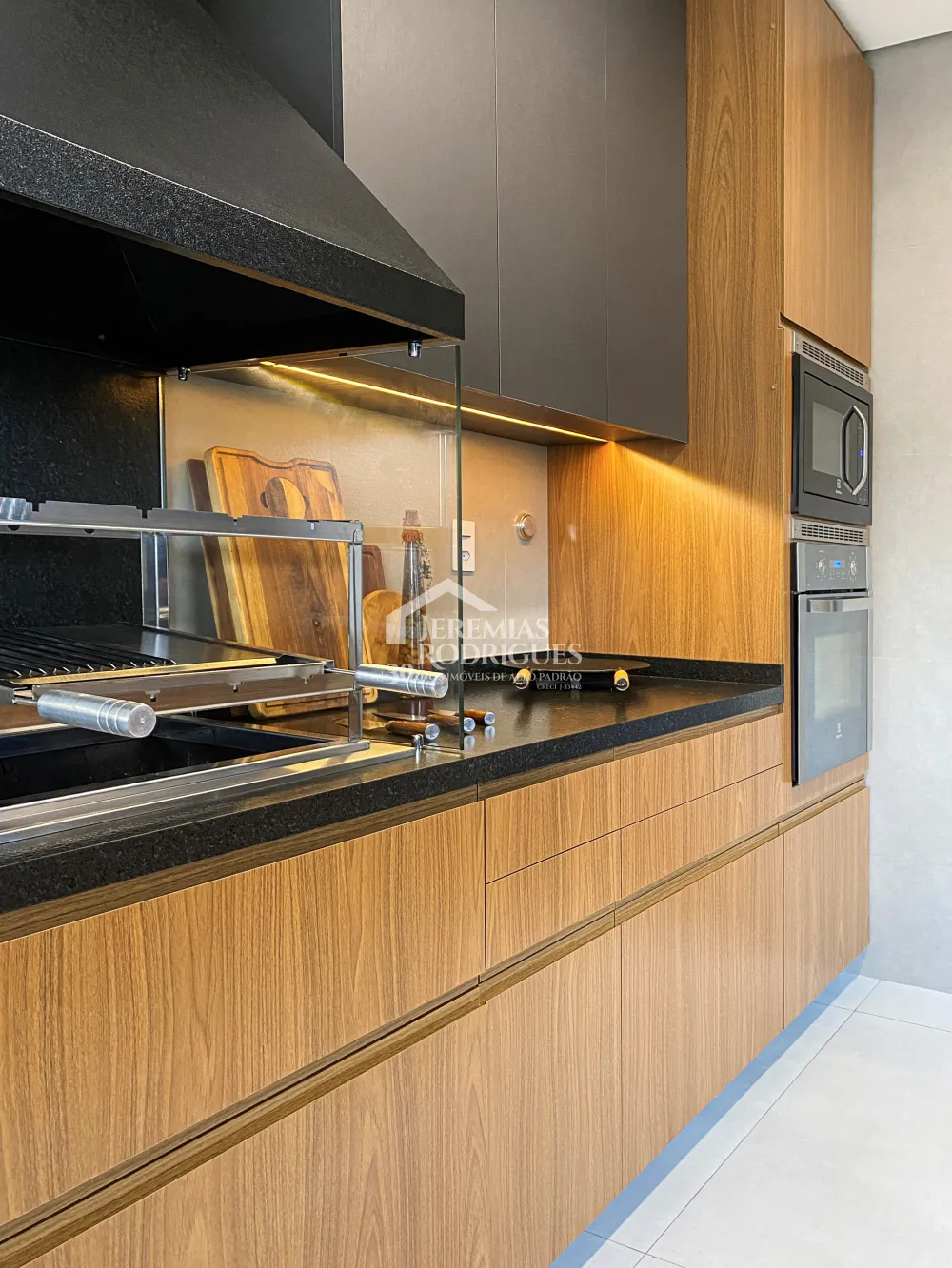 Casa com 3 quartos, 203 m², à venda por R$ 1.490.000- Condomínio Colinas do Belém - Taubaté/SP