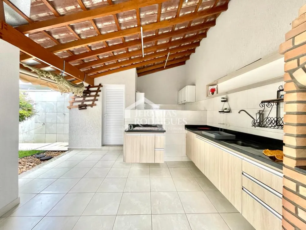 Casa à venda no Condomínio Ouro Ville em Taubaté/SP