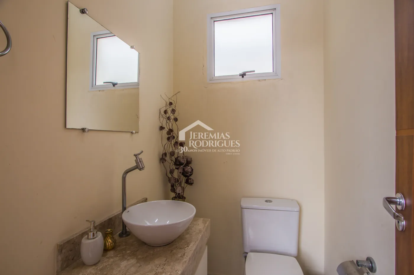 Casa com 4 dormitórios, 295 m² - Condomínio Reserva dos Lagos - Pindamonhangaba/SP