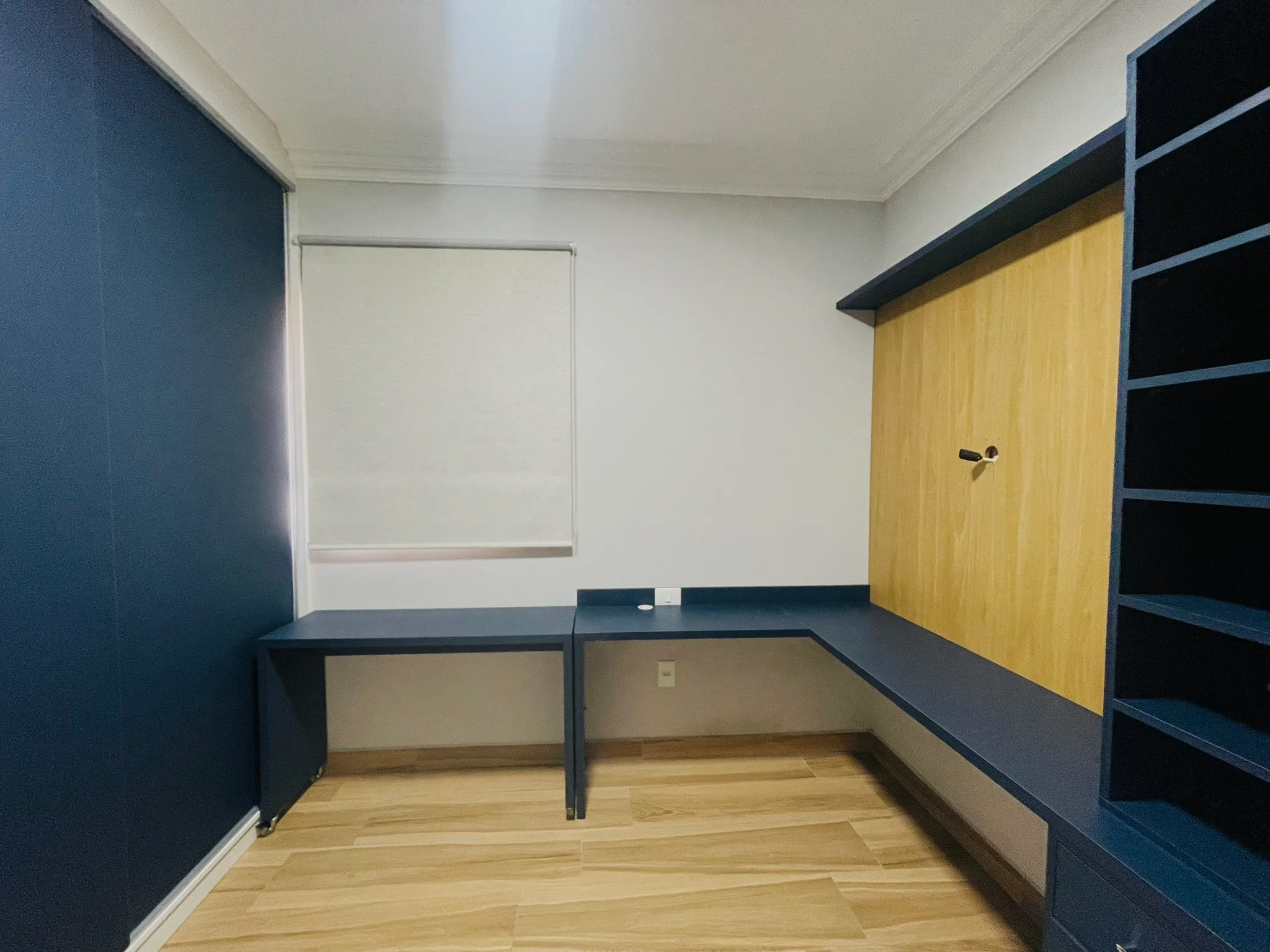 Apartamento à venda com 3 suítes no Condomínio Gran Terrace em Taubaté/SP. 
