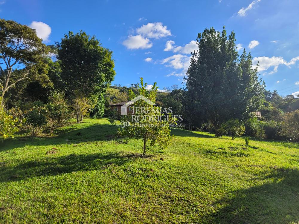 Sítio á venda no Jardim Sandra Maria em Taubaté/SP