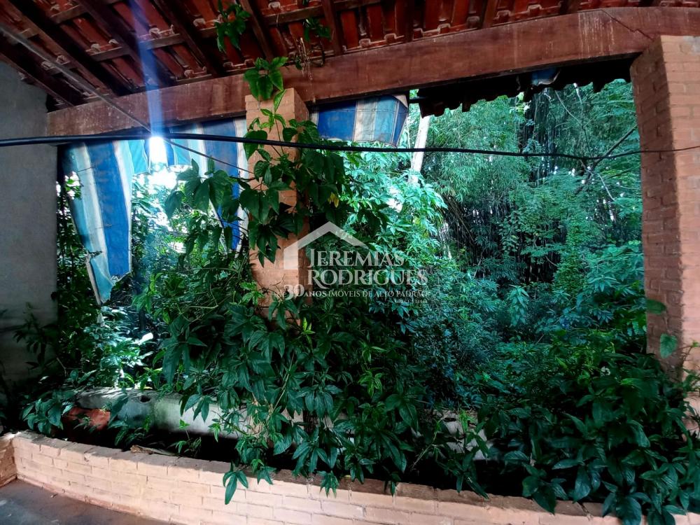 Espetacular casa térrea com piscina, quintal amplo e ótima localização - Pindamonhangaba/SP