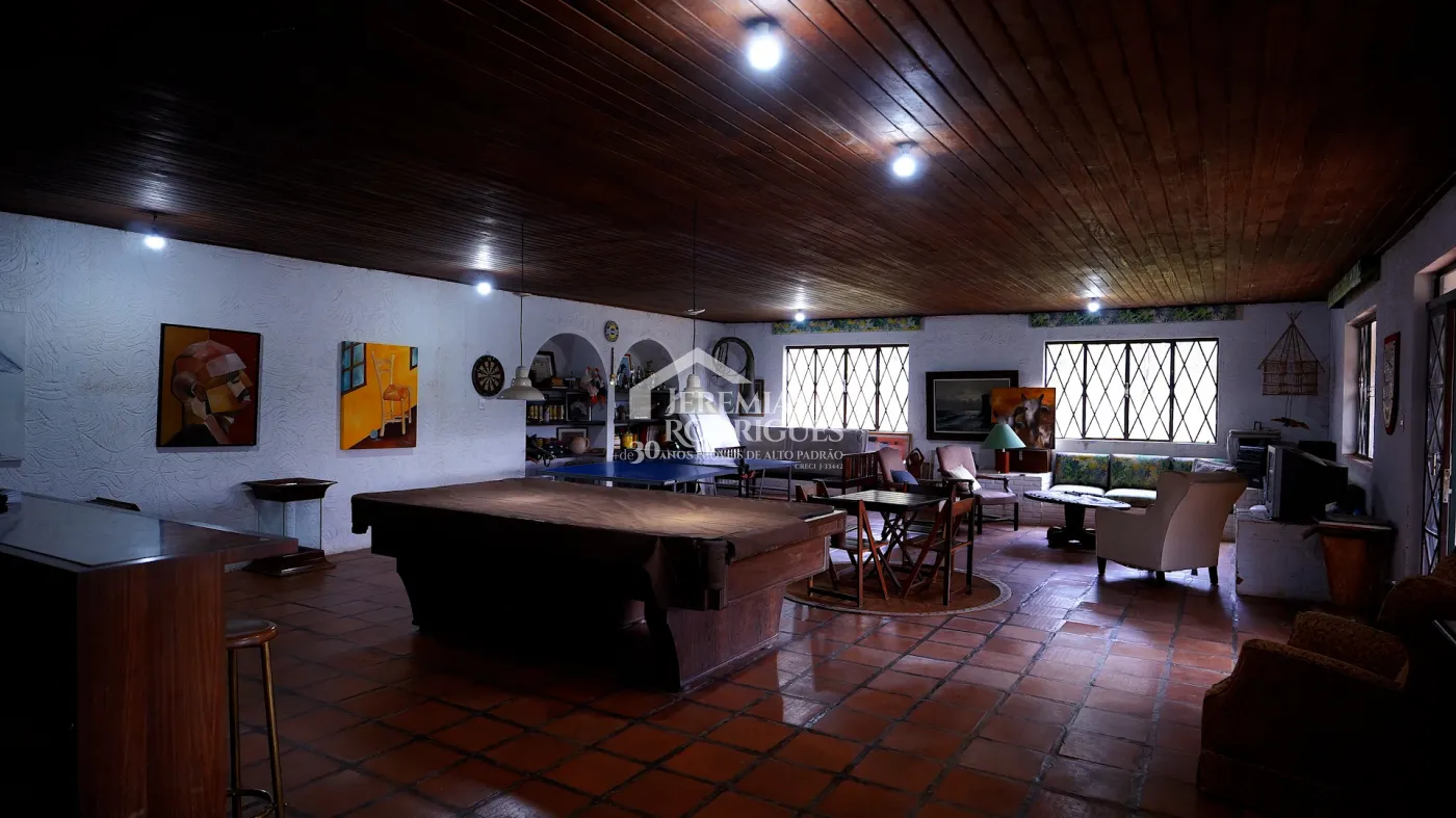 Fazenda à venda com 2.544 hectares em Santa Branca/SP.