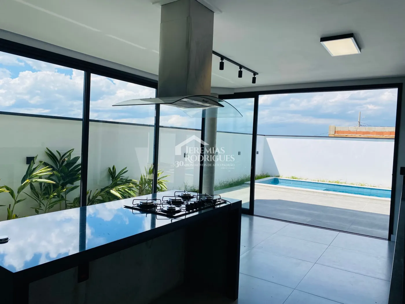 Casa de 360 m² à venda por R$ 1.180.000,00 - Taubaté/SP