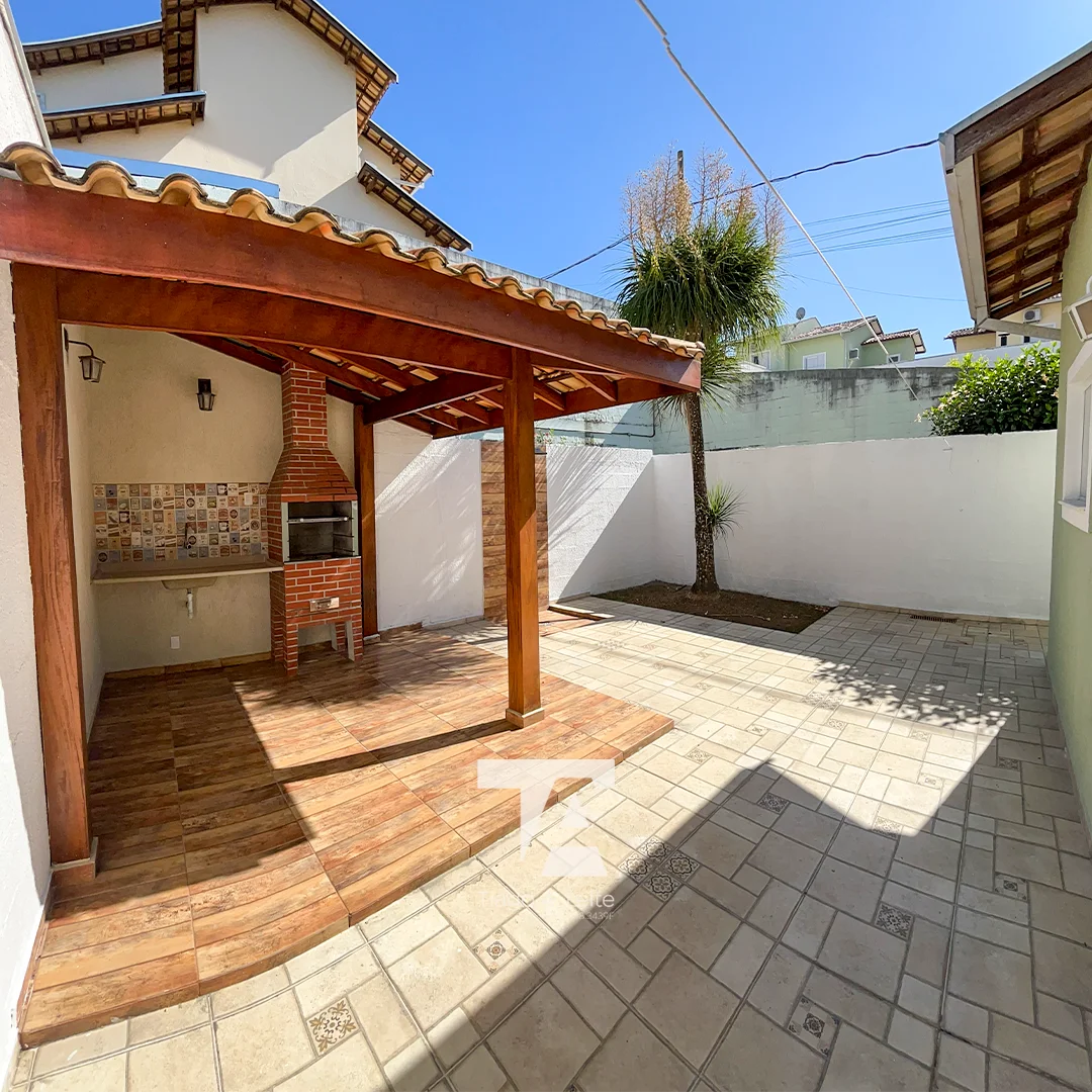Casa nova com 3 dormitórios à venda em condomínio fechado no Jardim Cristina em Pindamonhangaba/SP
