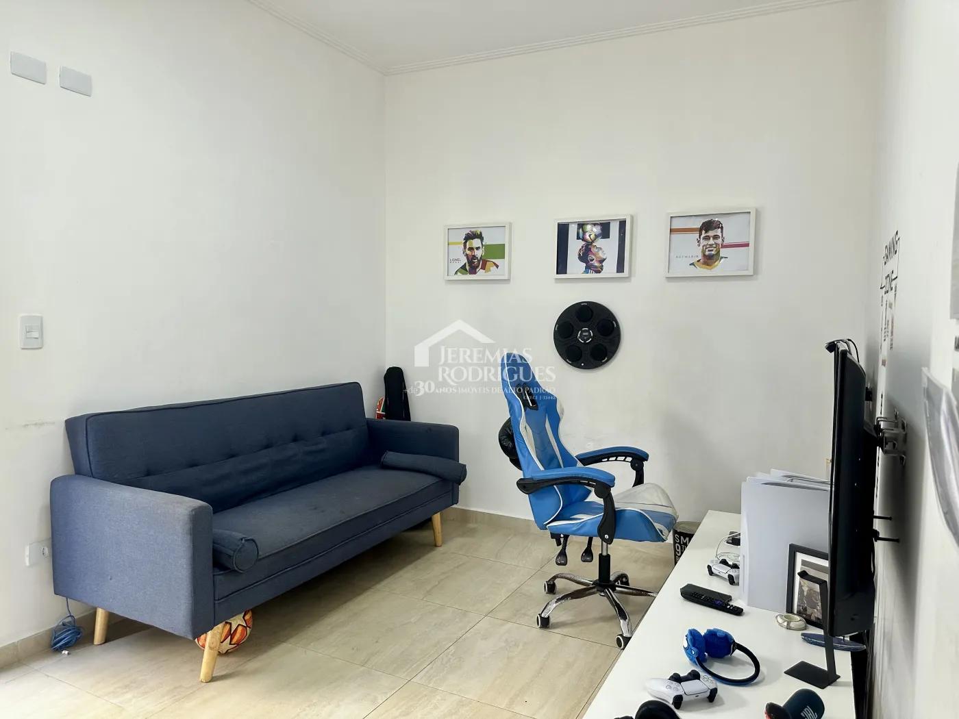 Casa para venda e locação com 3 dormitórios no Condomínio Tecoara em Taubaté/SP.